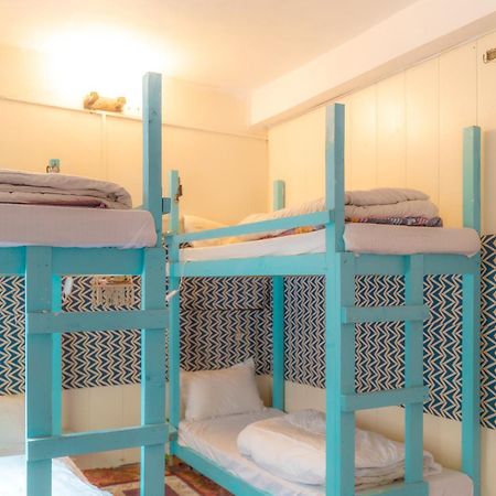 Firgun Chapter Shoja Hostel Buitenkant foto